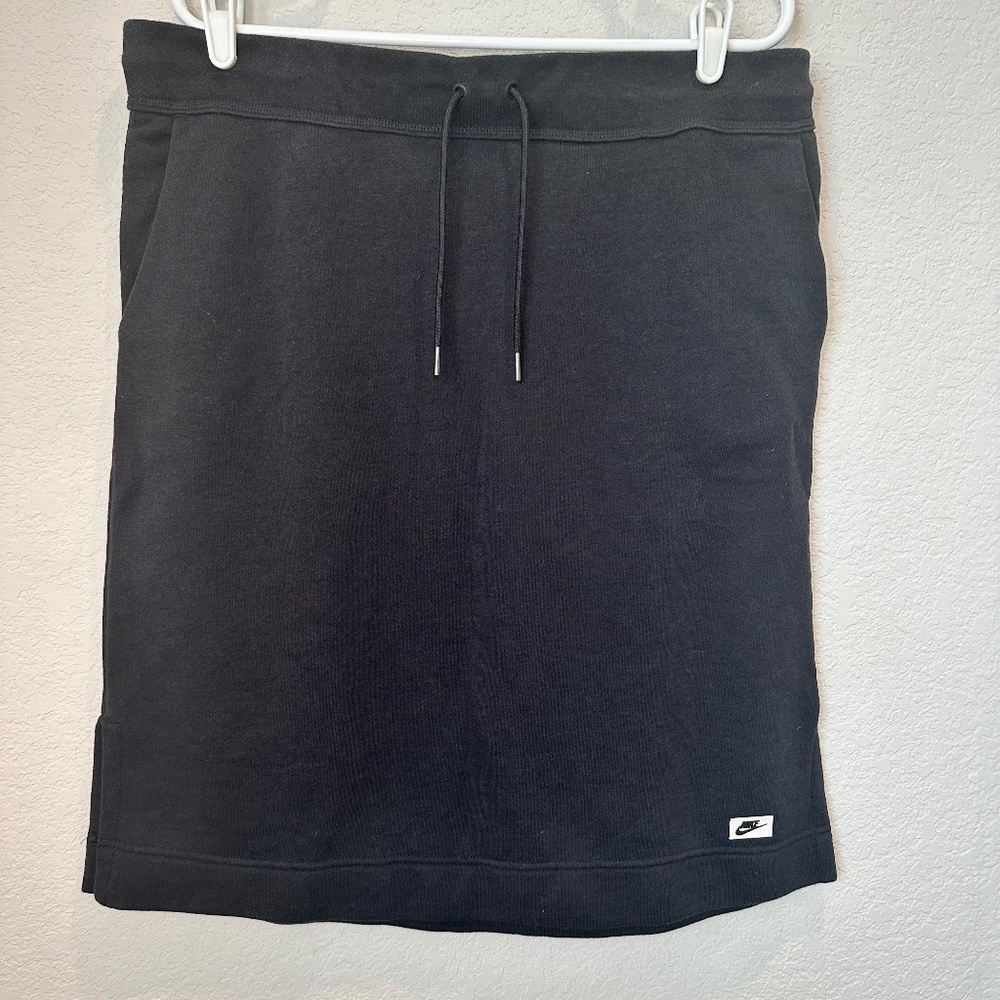 Nike Black Cotton Blend Knee Length Pull On Sporty Skirt - Size XL - EUC